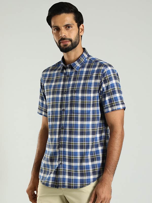 Indian Terrain Men's Regular Fit Half Sleeve Checkered Blue Shirt